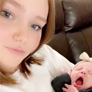 Meet your Posher, Emilee